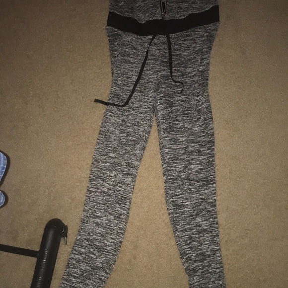 Sleeveless Grey Hoodie Jumpsuit - Picture 3 of 3